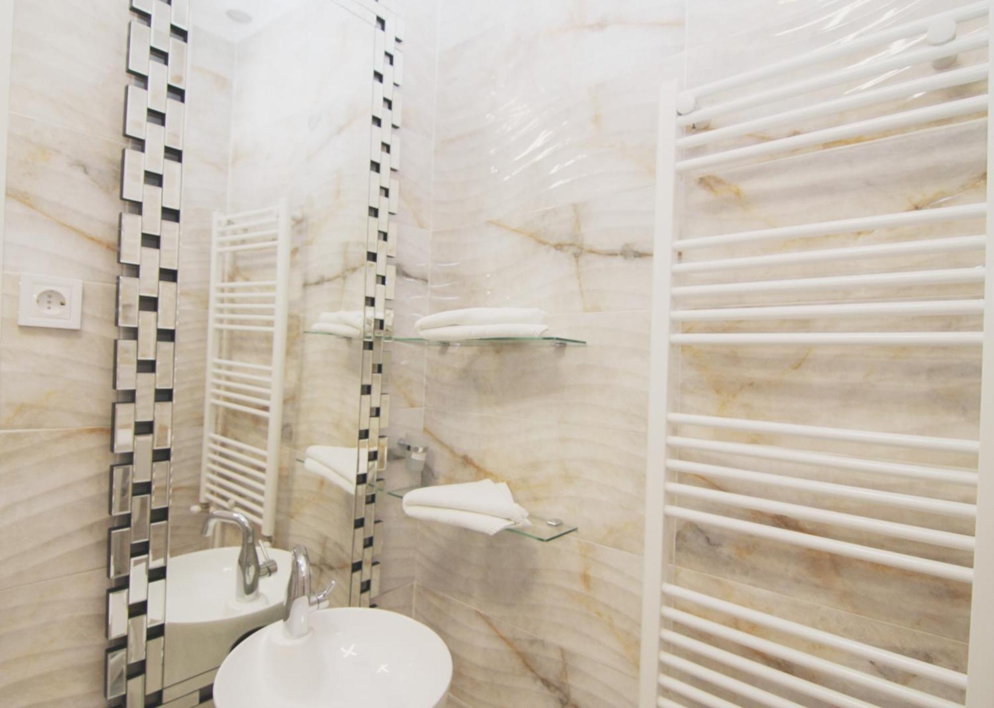 Kas 1Bd Apartment Unique Central Unirii Букурещ Екстериор снимка